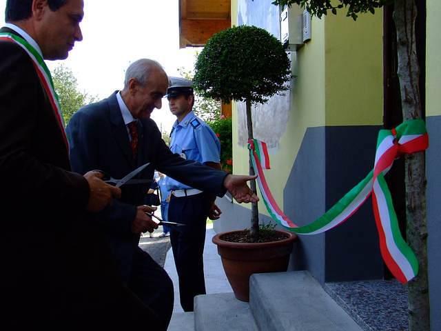 taglio nastro